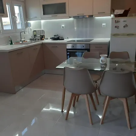 Dimis House